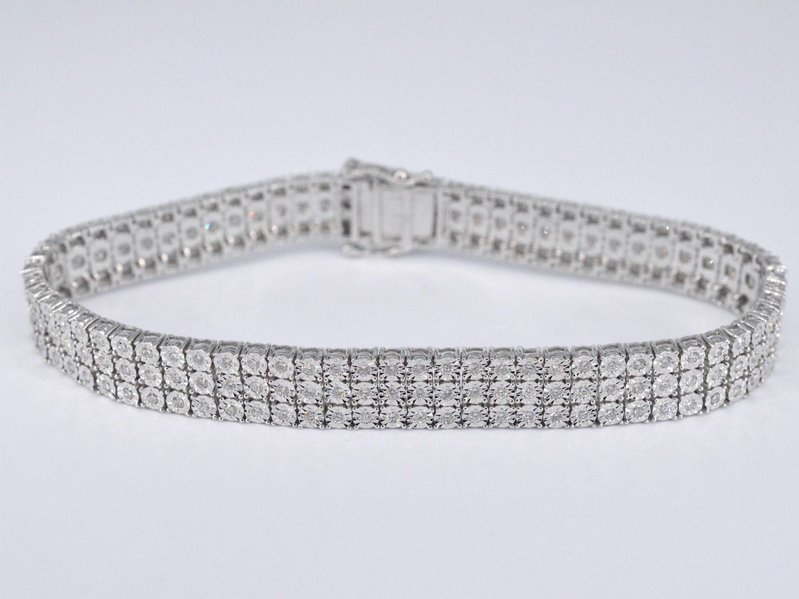Witgouden tennisarmband met 3 rijen diamanten 2.25 carat