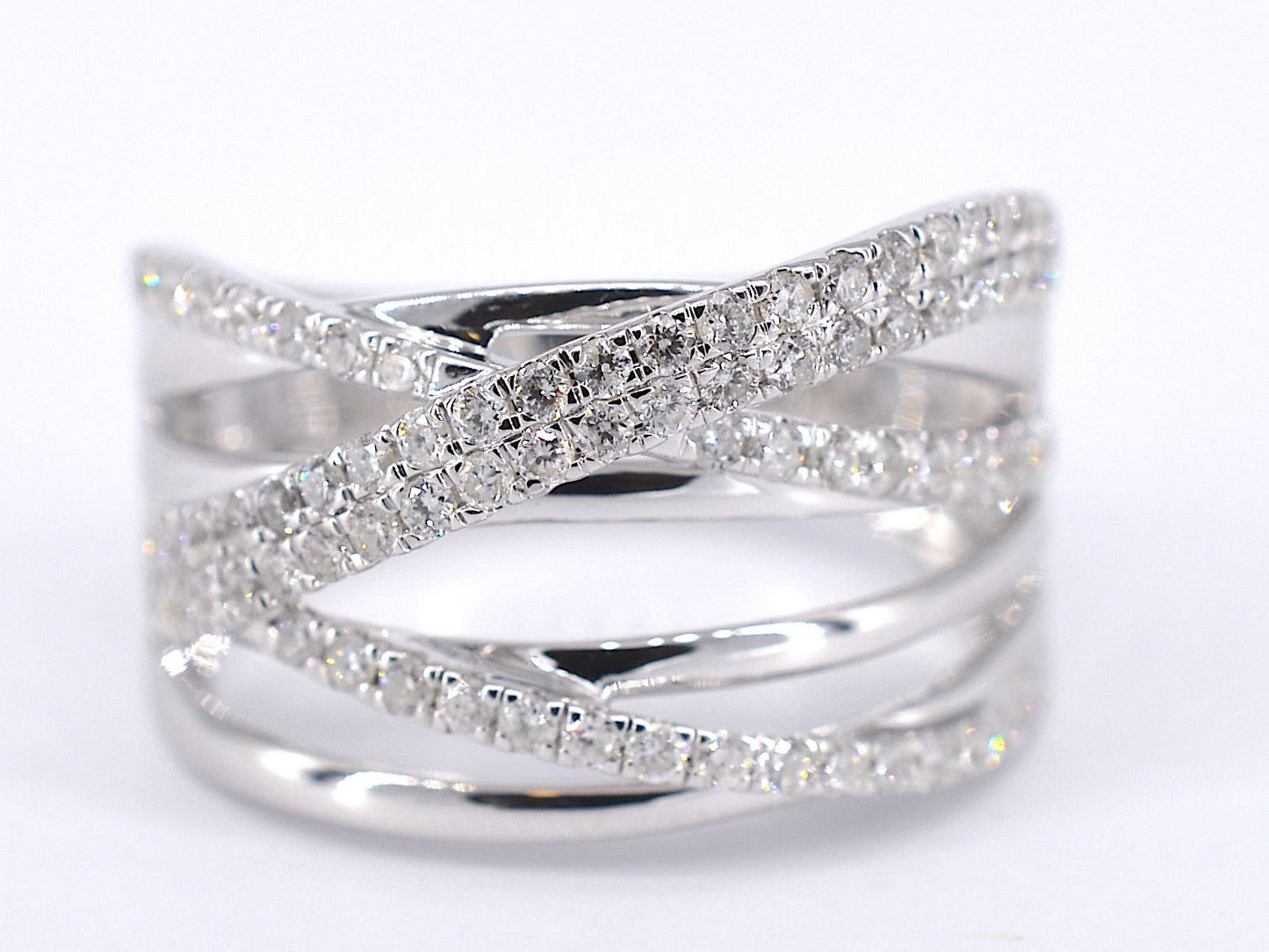 Witgouden design ring met briljanten diamanten