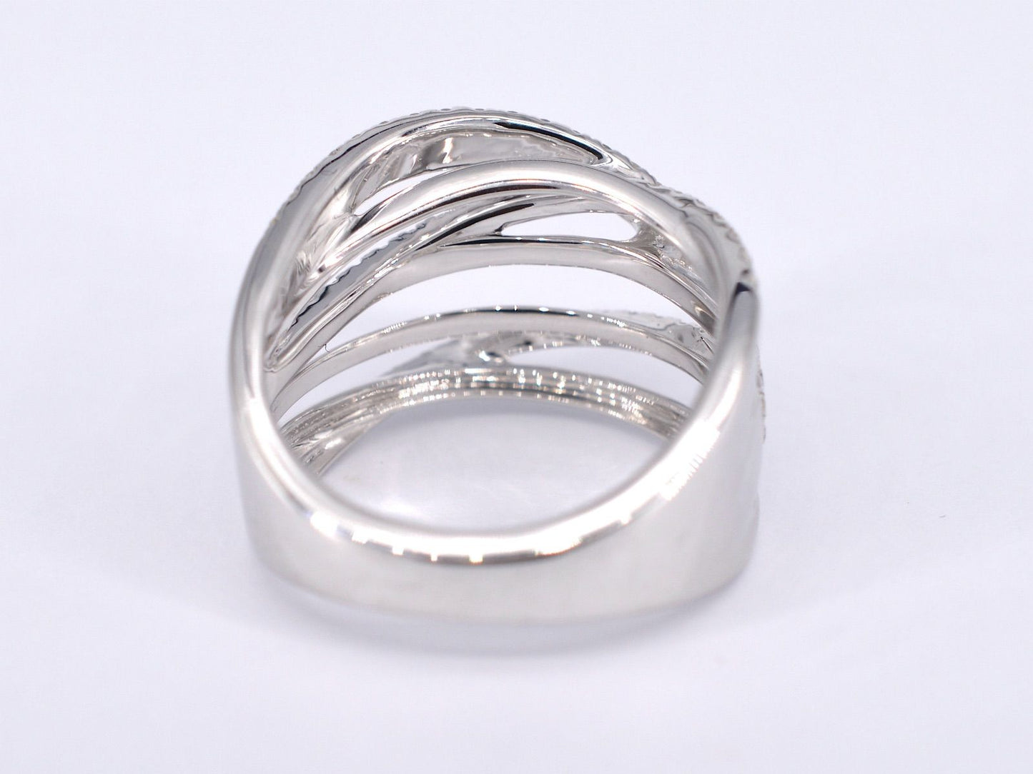 Witgouden design ring met briljanten diamanten