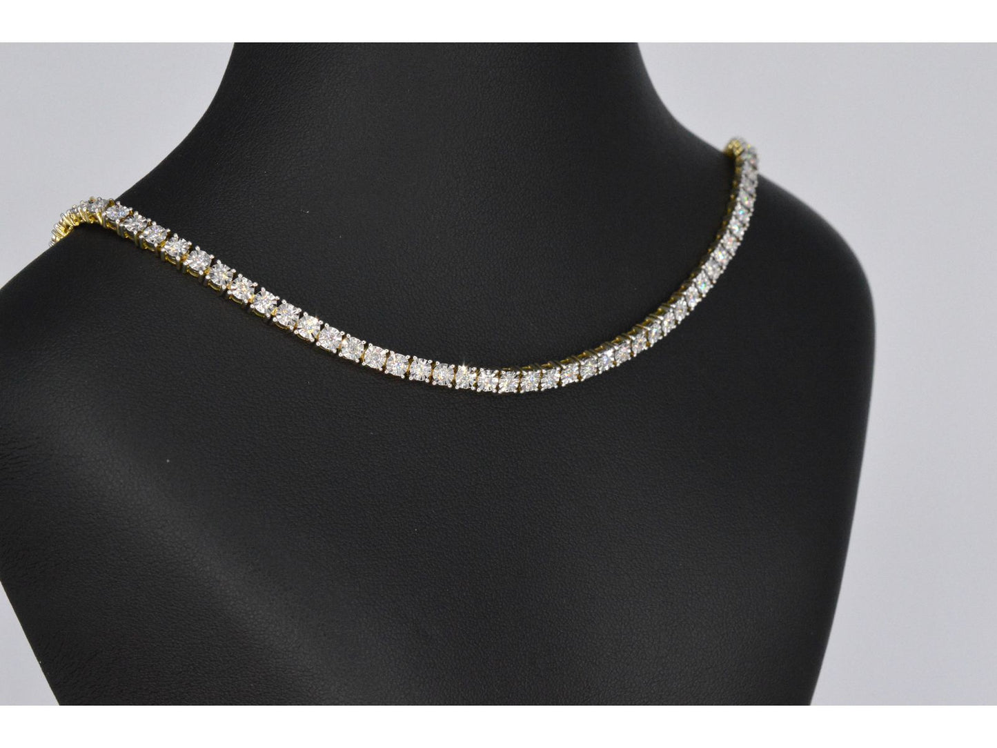 Gouden collier met diamanten 3.50 carat