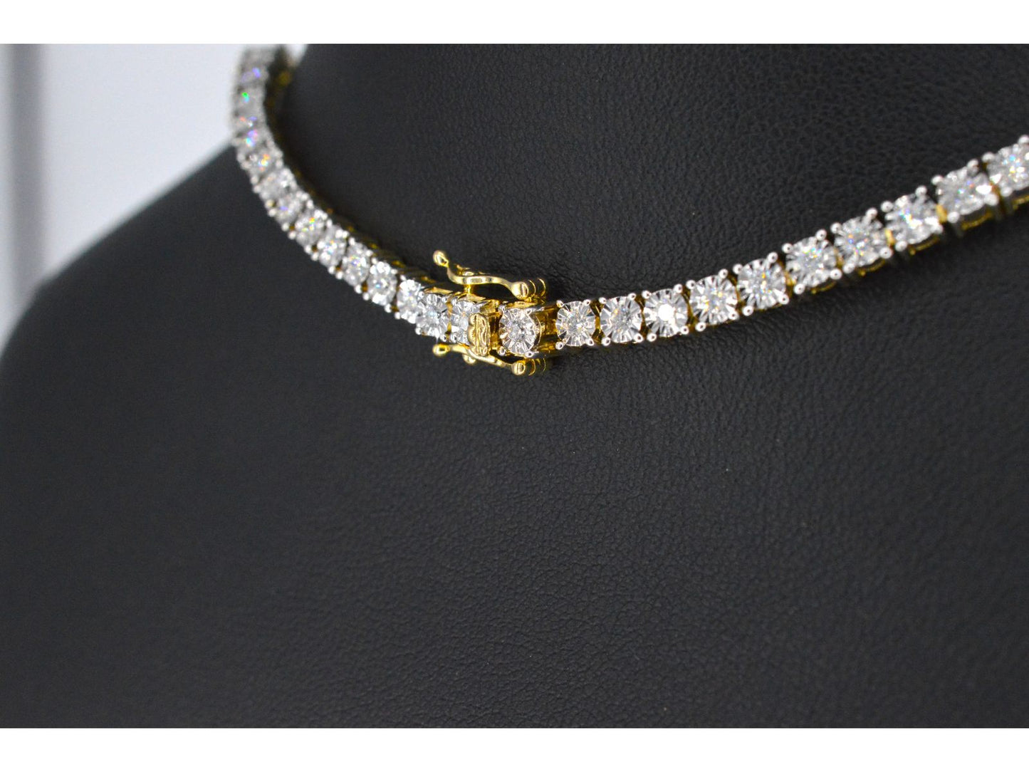 Gouden collier met diamanten 3.50 carat