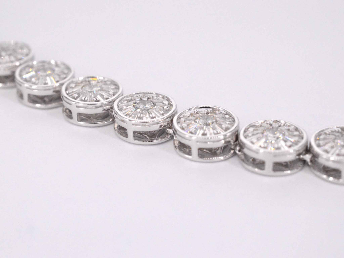 Witgouden collier met 15.00 carat diamanten