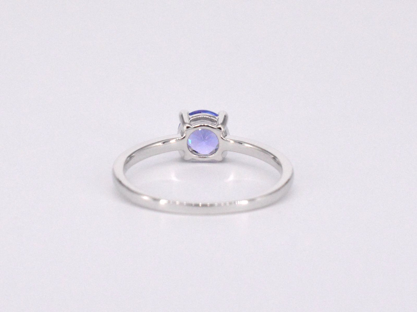 Witgouden ring met tanzaniet