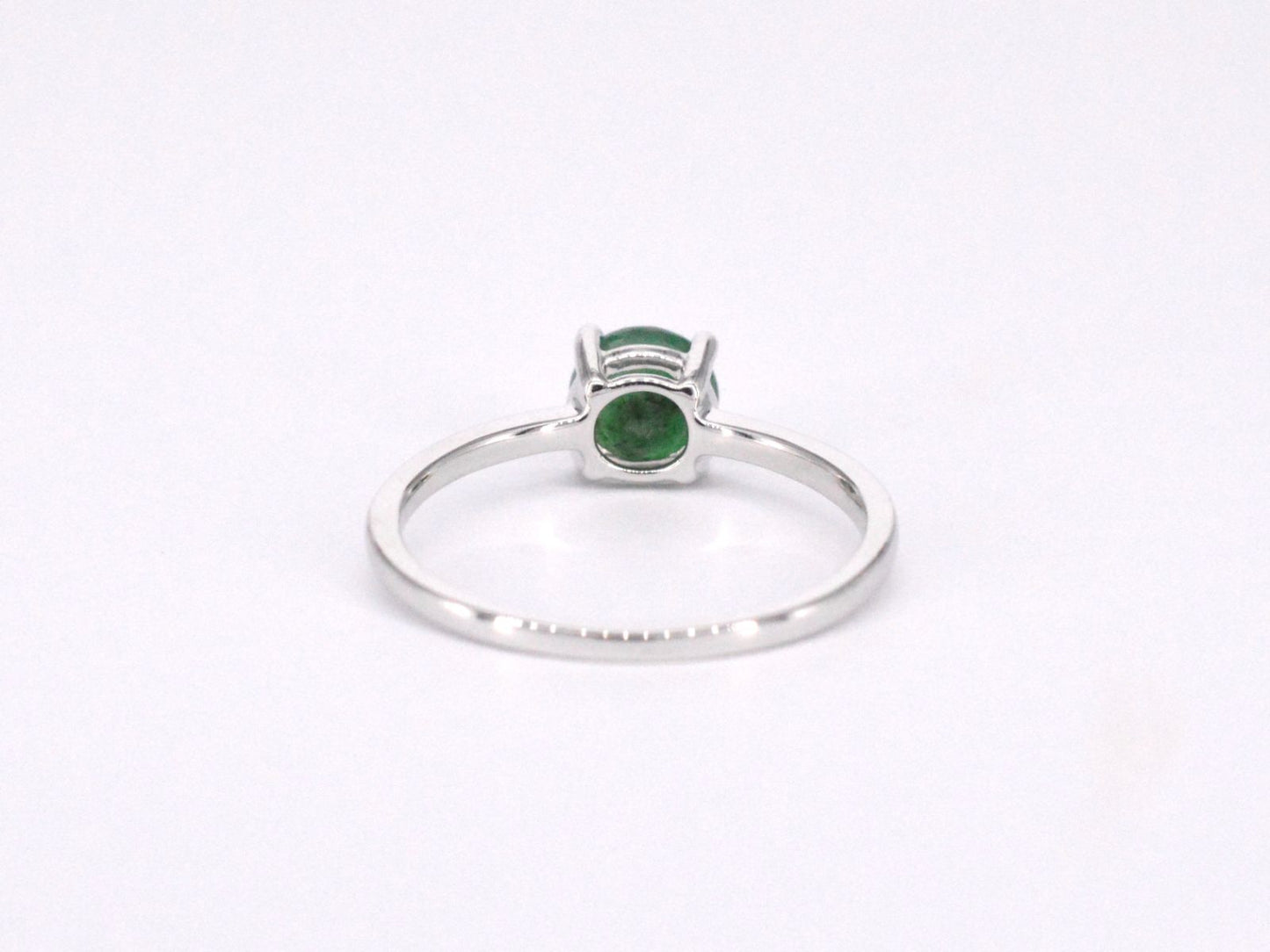 Witgouden ring met smaragd