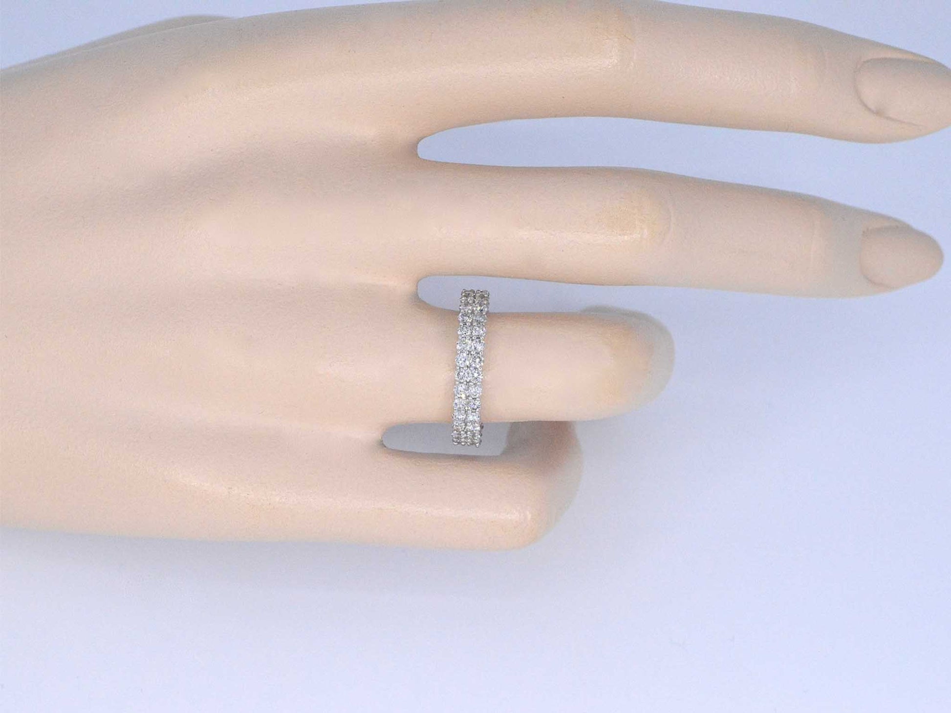 Witgouden eternity ring met diamanten 2208-3