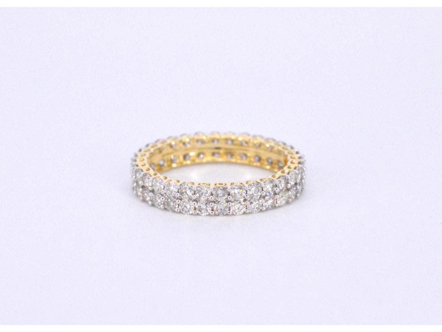 Gouden eternity ring met diamanten