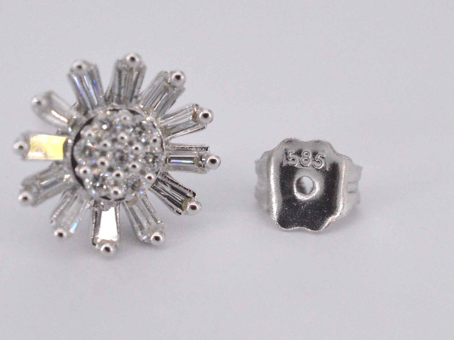 Witgouden oorbellen met natuurlijke echte diamanten
