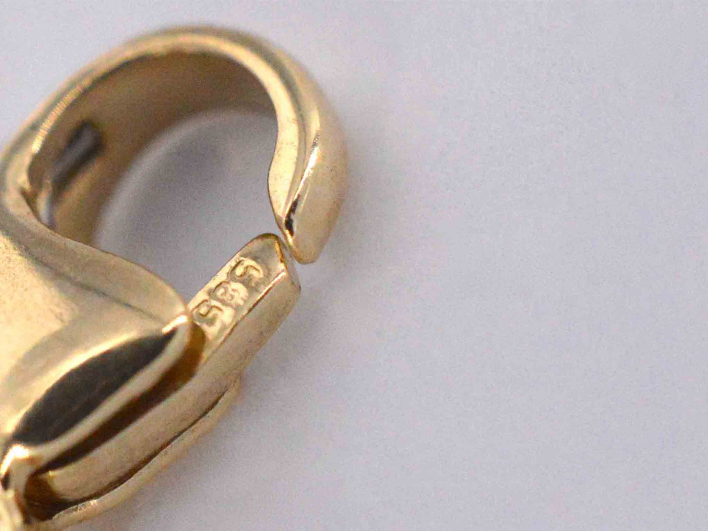 Gouden armband met diamanten hartje 0.10 carat