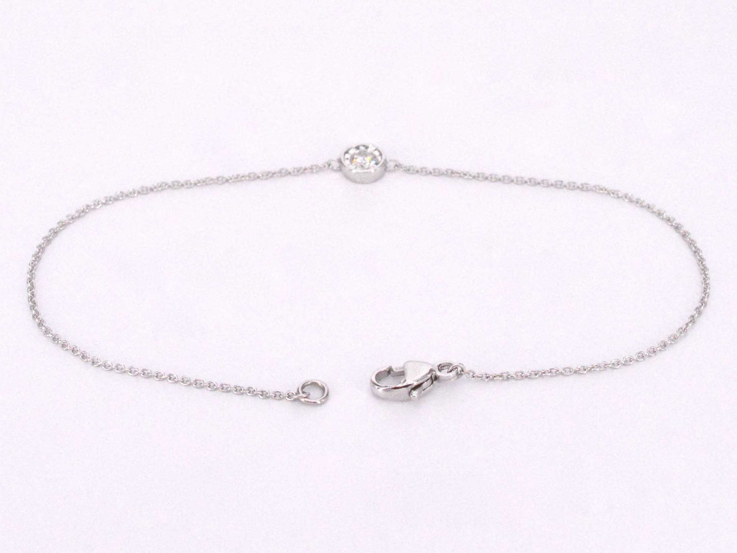 Witgouden armband met diamant 0.10 carat