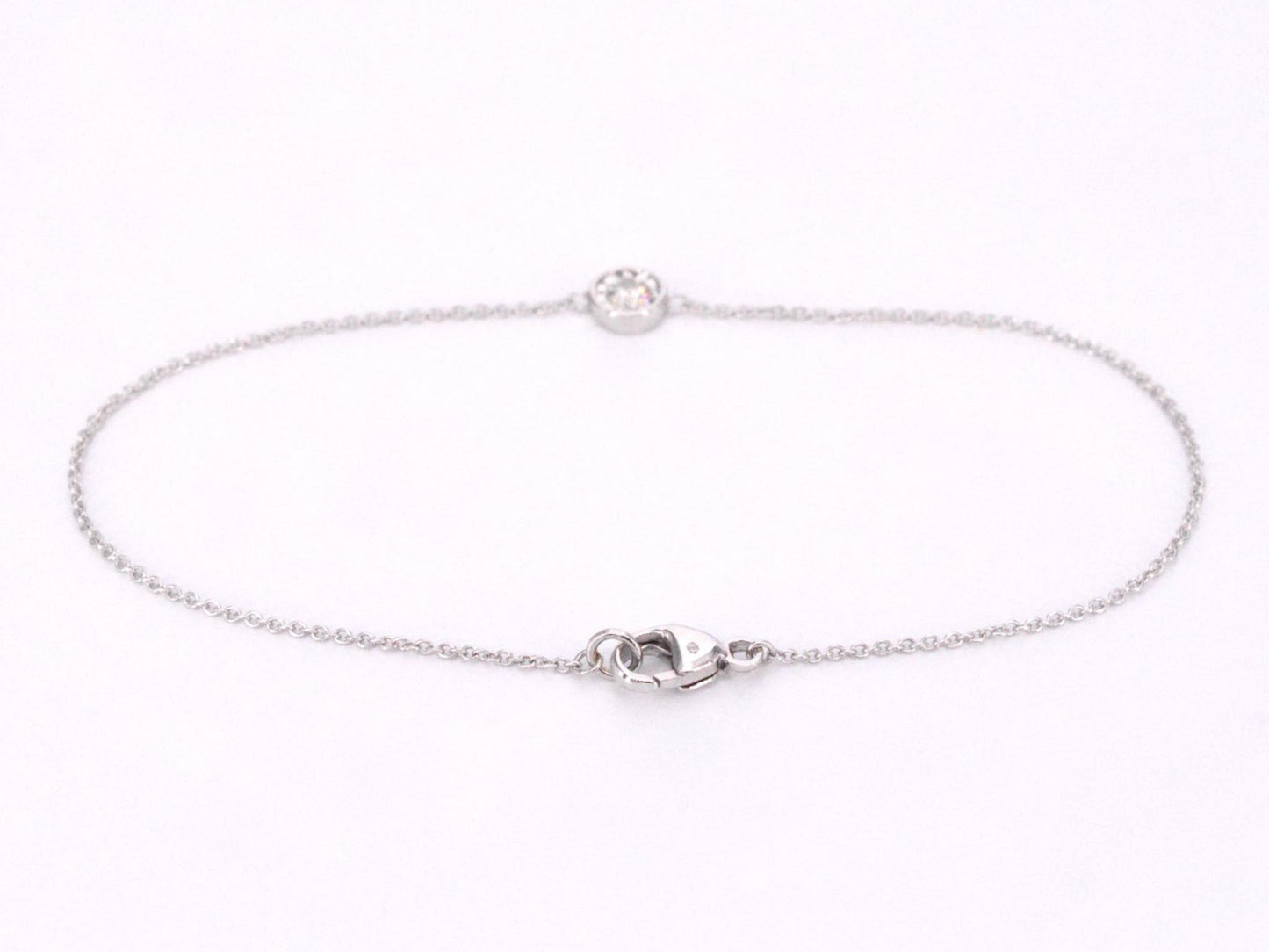 Witgouden armband met diamant 0.10 carat