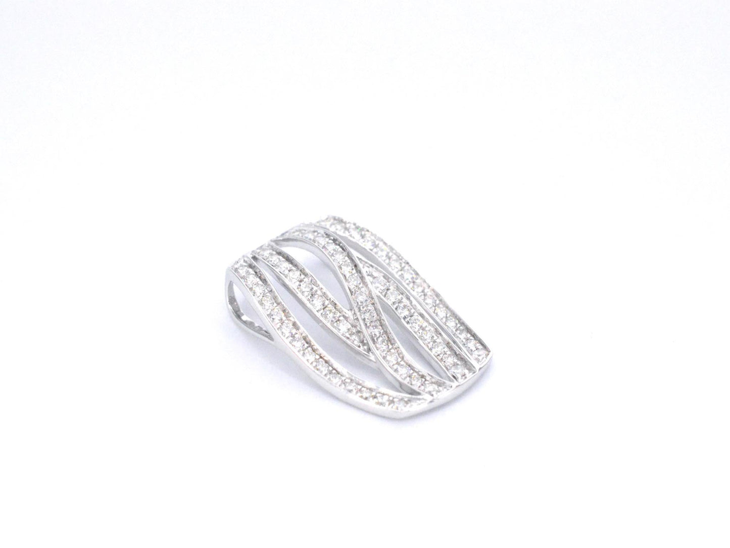 Witgouden design hanger met briljanten diamanten