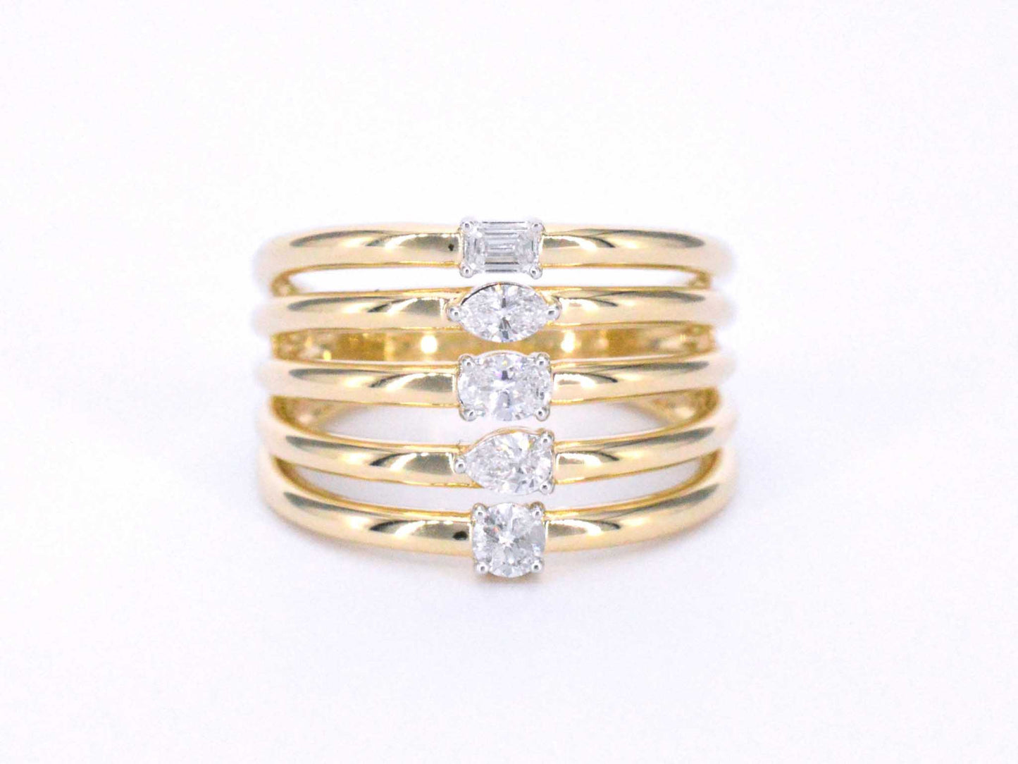 Gouden ring met 5 bijzondere diamanten