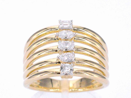 Gouden ring met 5 bijzondere diamanten