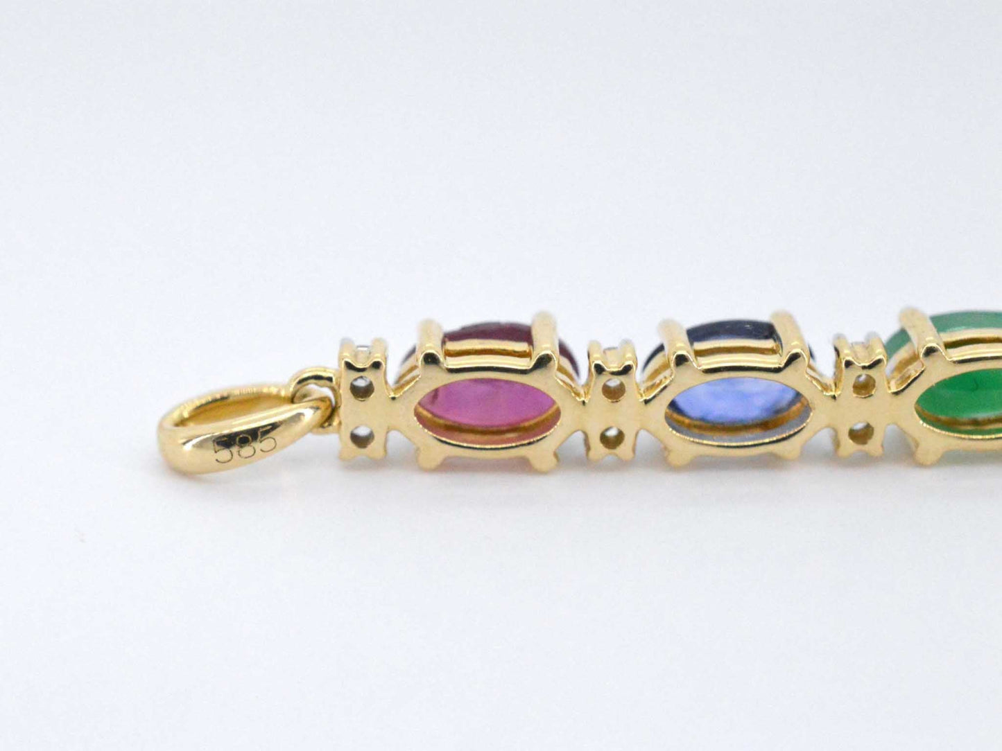 Gouden hanger met multicolour edelstenen en diamant