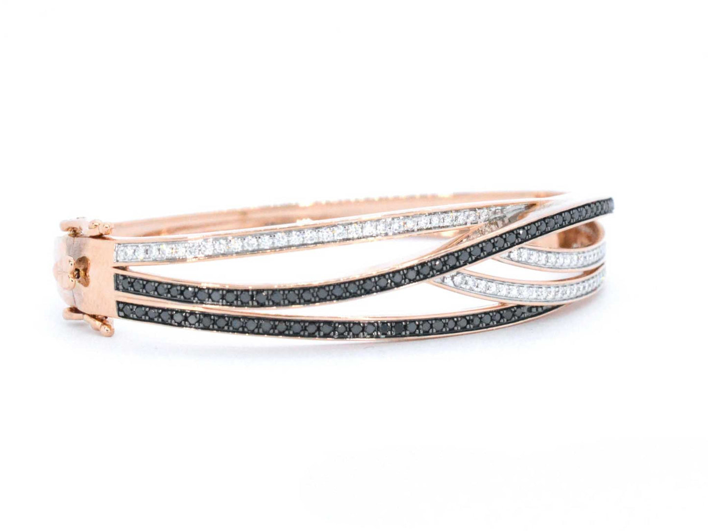 Rosegouden design armband met witte en zwarte briljanten diamanten