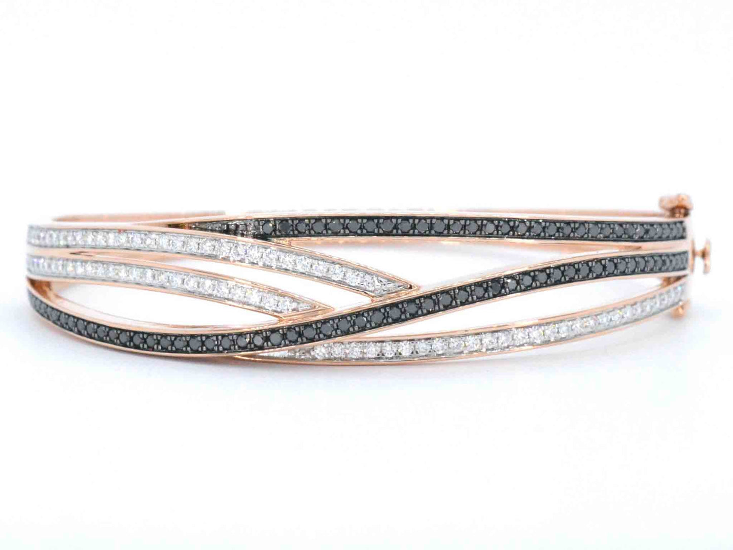 Rosegouden design armband met witte en zwarte briljanten diamanten