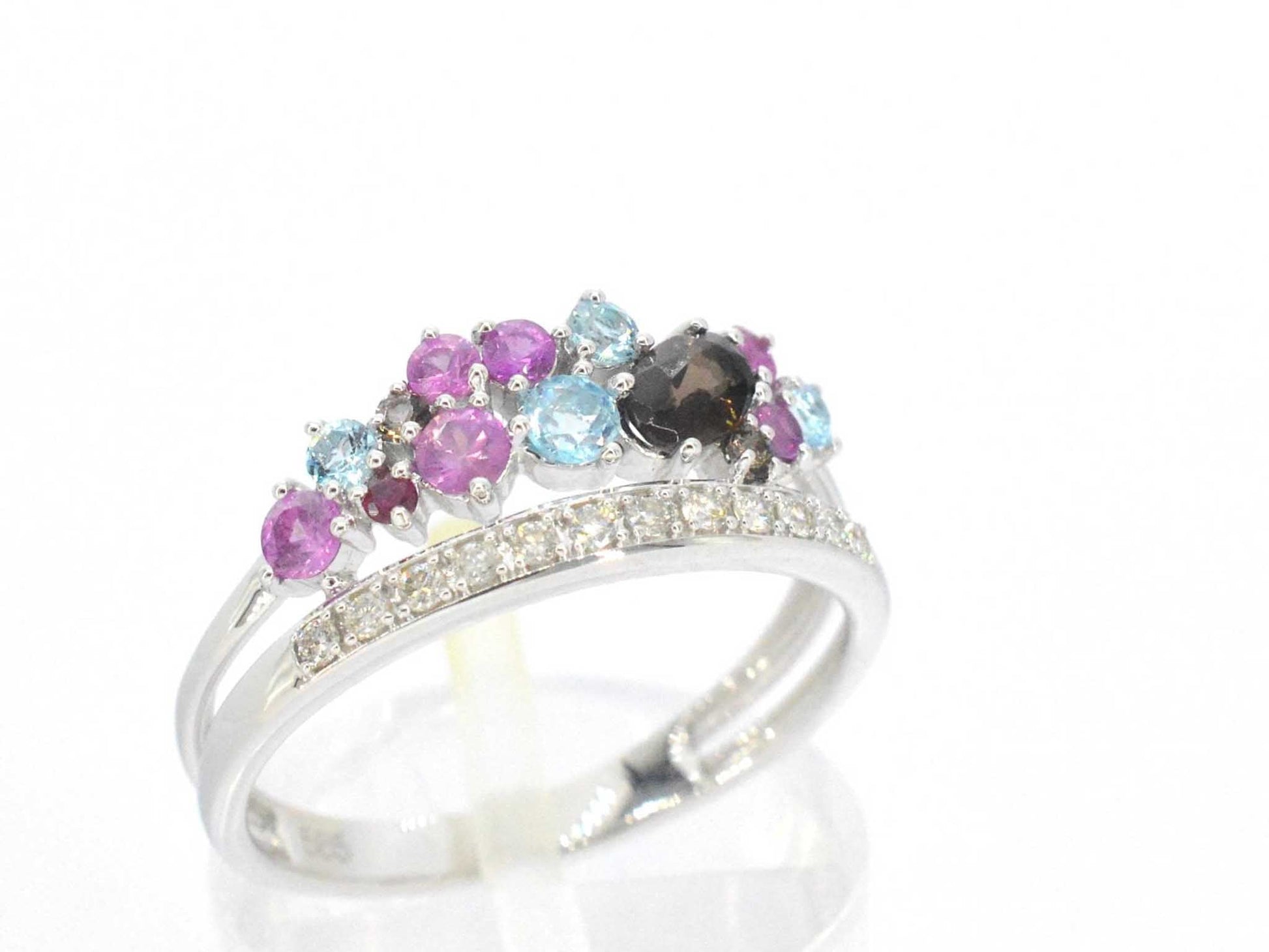 Witgouden ring met diamanten en mooie edelstenen 2317-2