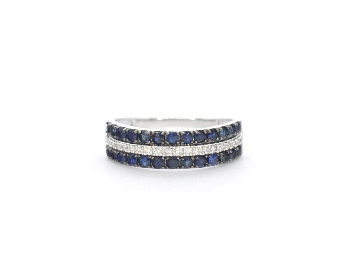 Witgouden ring met diamanten en saffieren