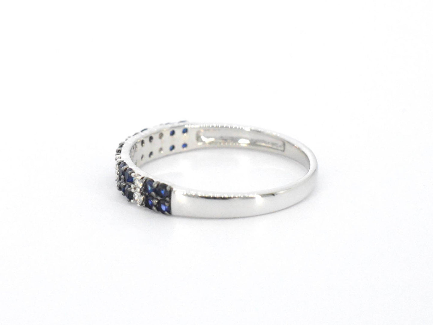 Witgouden ring met diamanten en saffieren