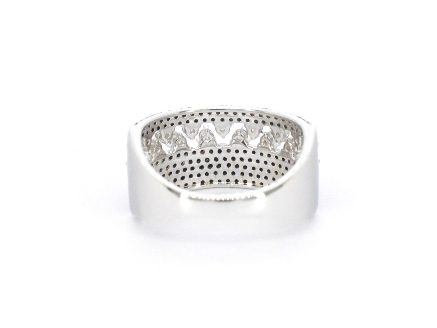 Witgouden ring met zwarte diamanten