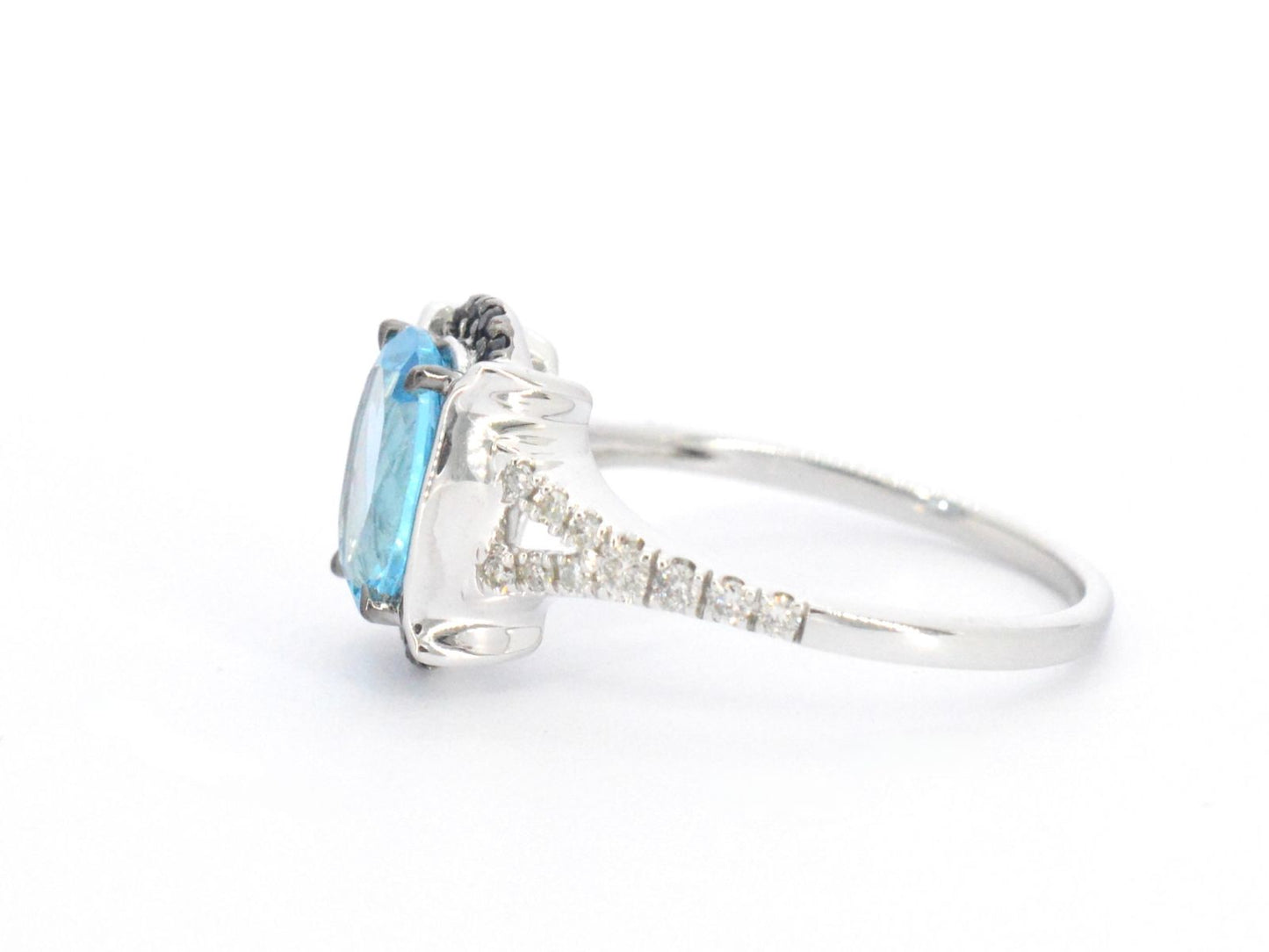Witgouden ring met diamanten en mooie edelstenen