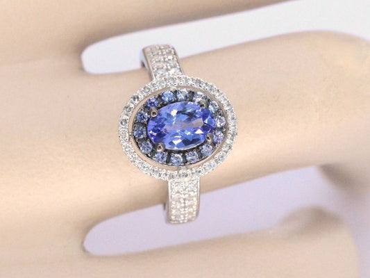 Witgouden ring met diamanten en tanzaniet