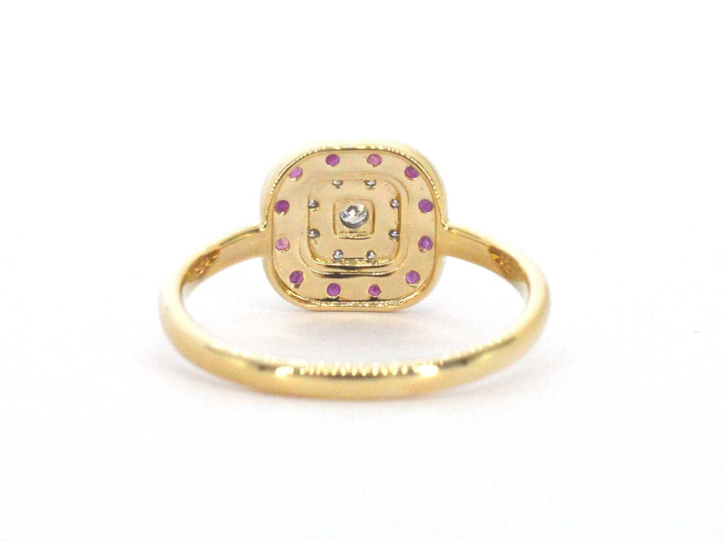Geelgouden ring met diamanten en robijn