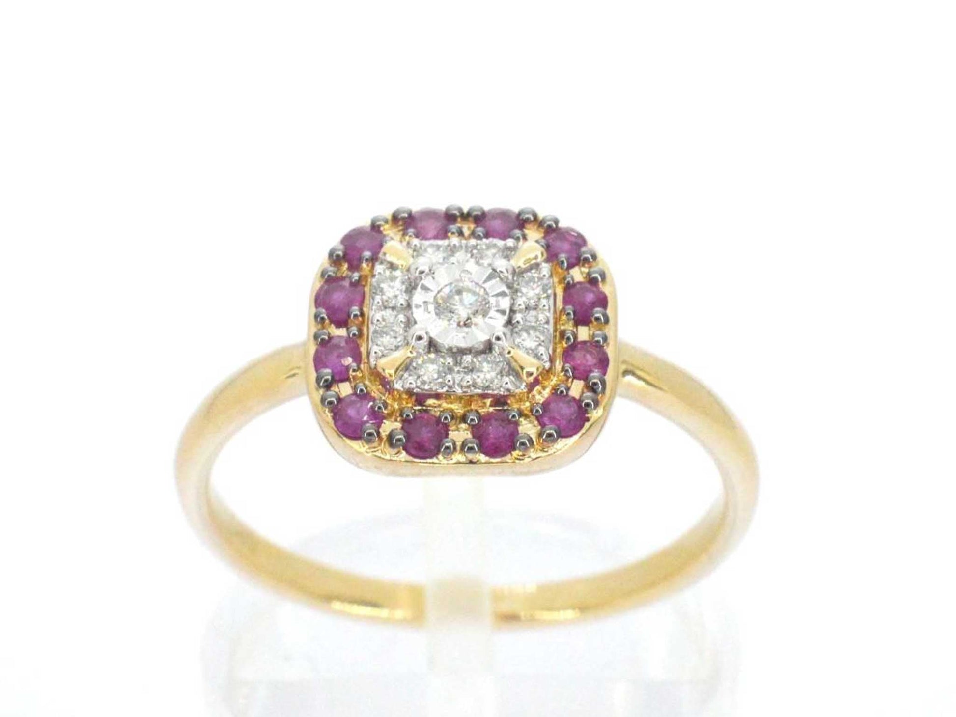 Geelgouden ring met diamanten en robijn