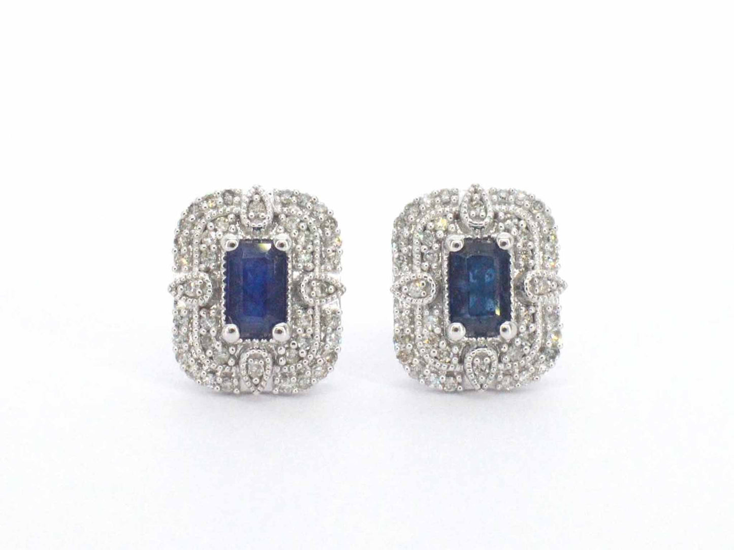 Witgouden design oorbellen met diamanten en saffier