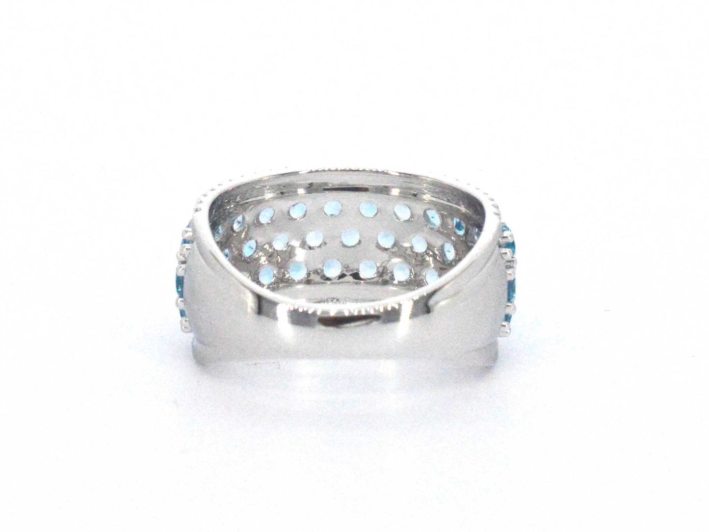 Witgouden rijring met topazen en diamanten