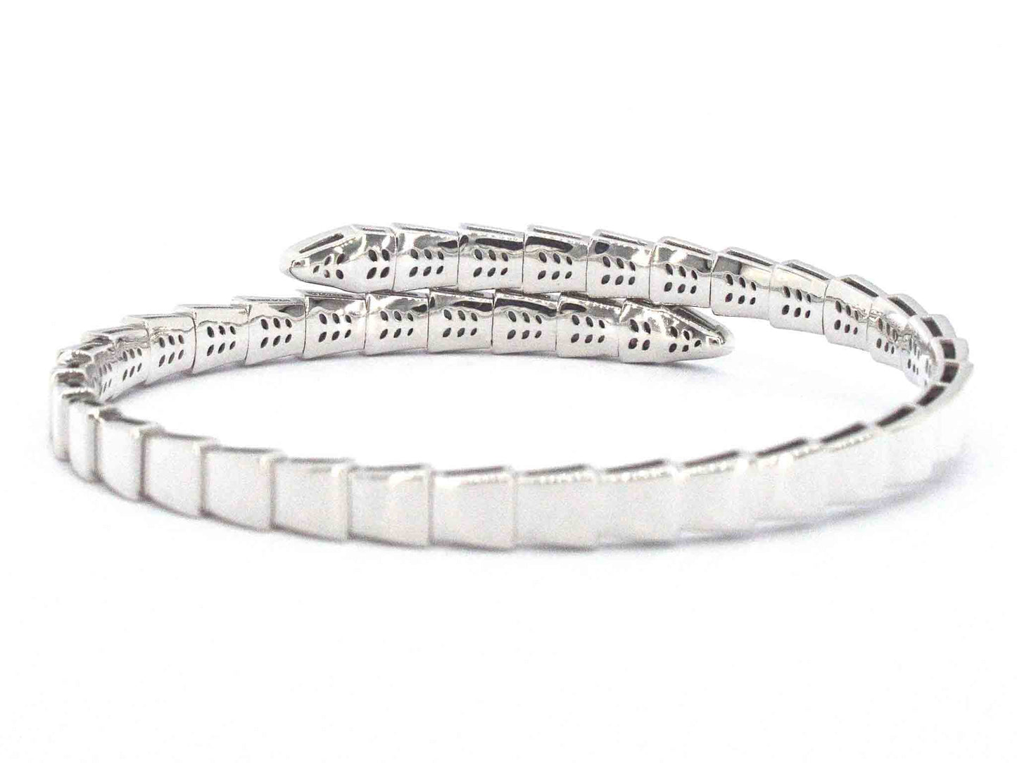 Witgouden armband van slangen model met natuurlijke diamanten