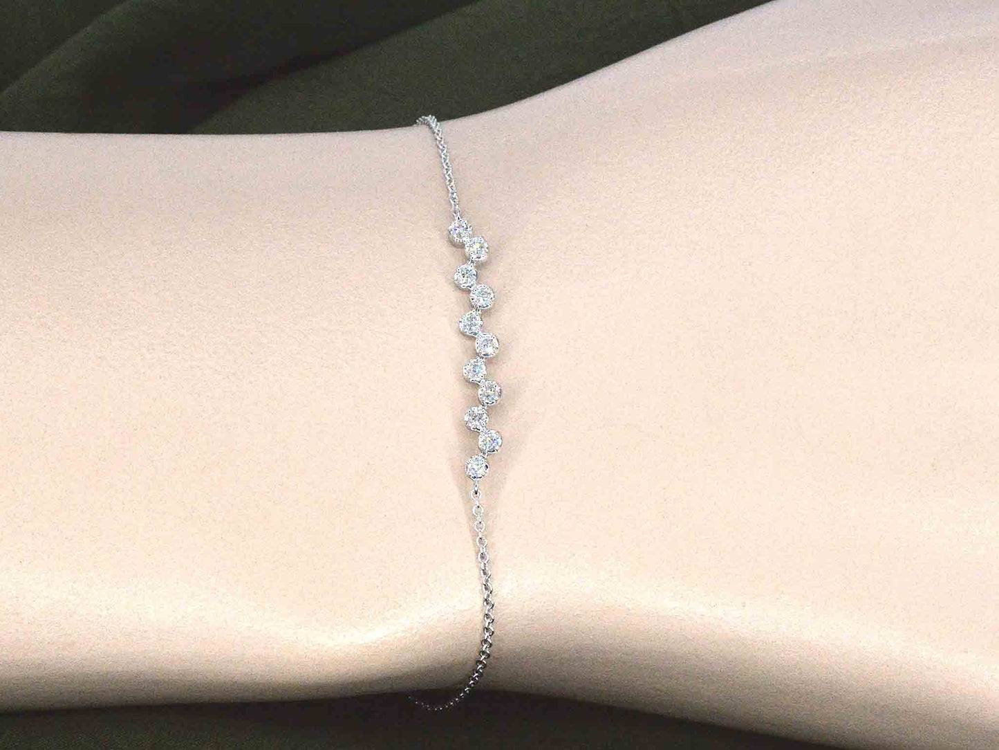 Witgouden armband met diamanten