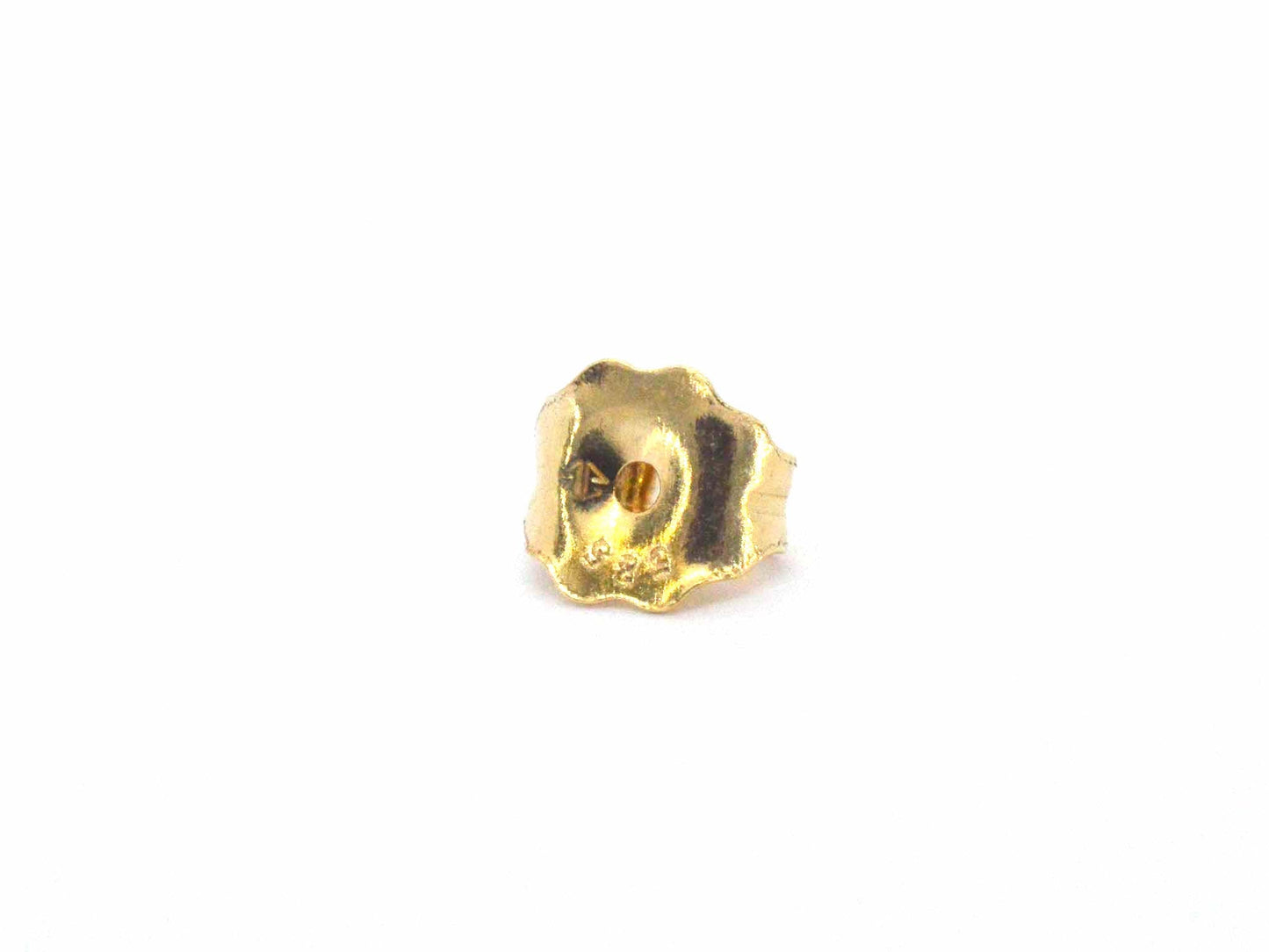 Gouden oorbellen met een groene ovale smaragd en natuurlijke diamanten