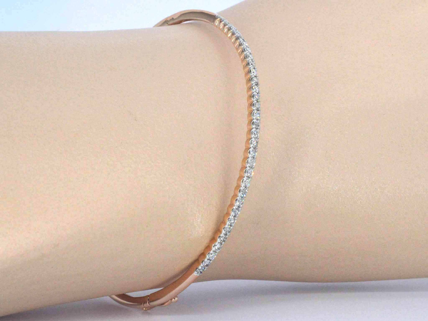 Rosegouden bangle armband met natuurlijke briljant geslepen diamanten