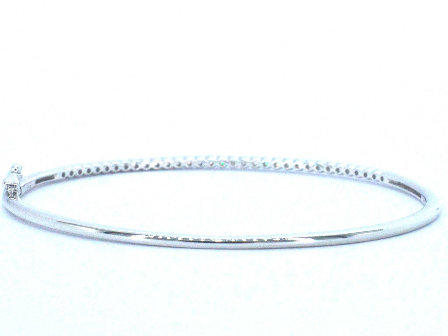 Witgouden bangle armband met natuurlijke briljant geslepen diamanten
