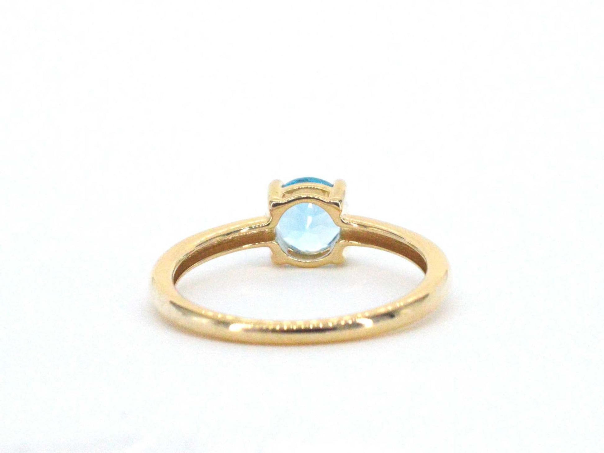 Gouden ring met topaas 2398-6