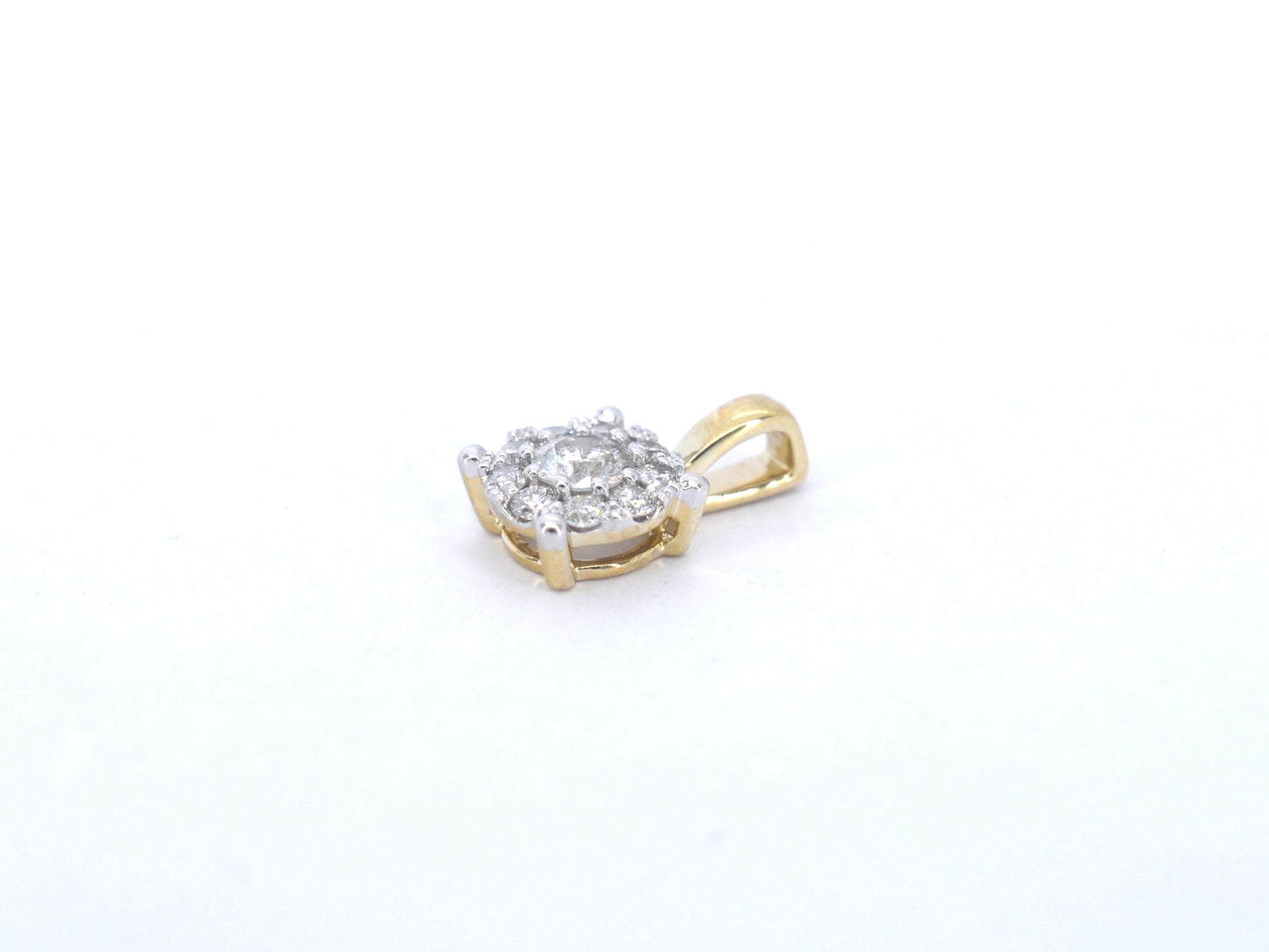 Gouden hanger met diamanten