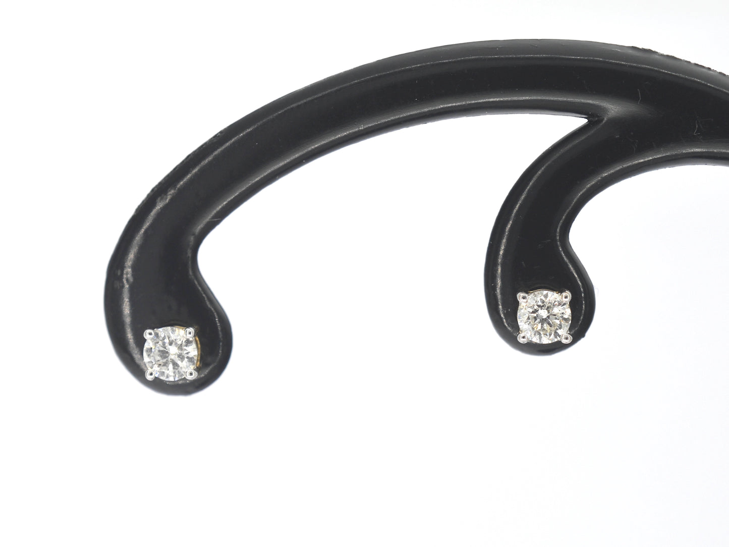 Gouden oorbellen met diamant