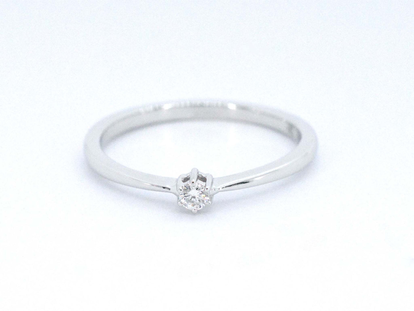 Witgouden ring solitaire met een briljant geslepen diamant 2501-4