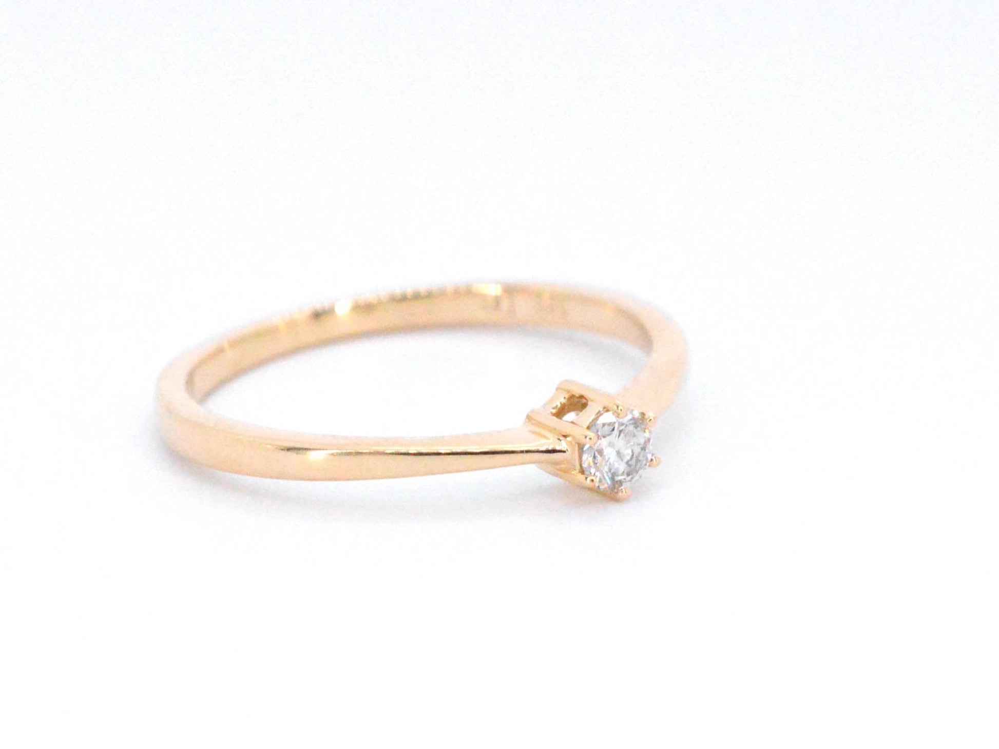 Gouden ring solitaire met een briljant geslepen diamant 2503-6