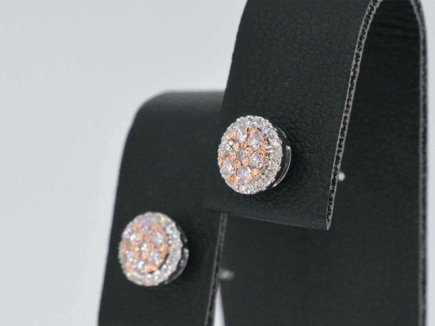 Witgouden oorbellen met natuurlijke roze en witte diamant