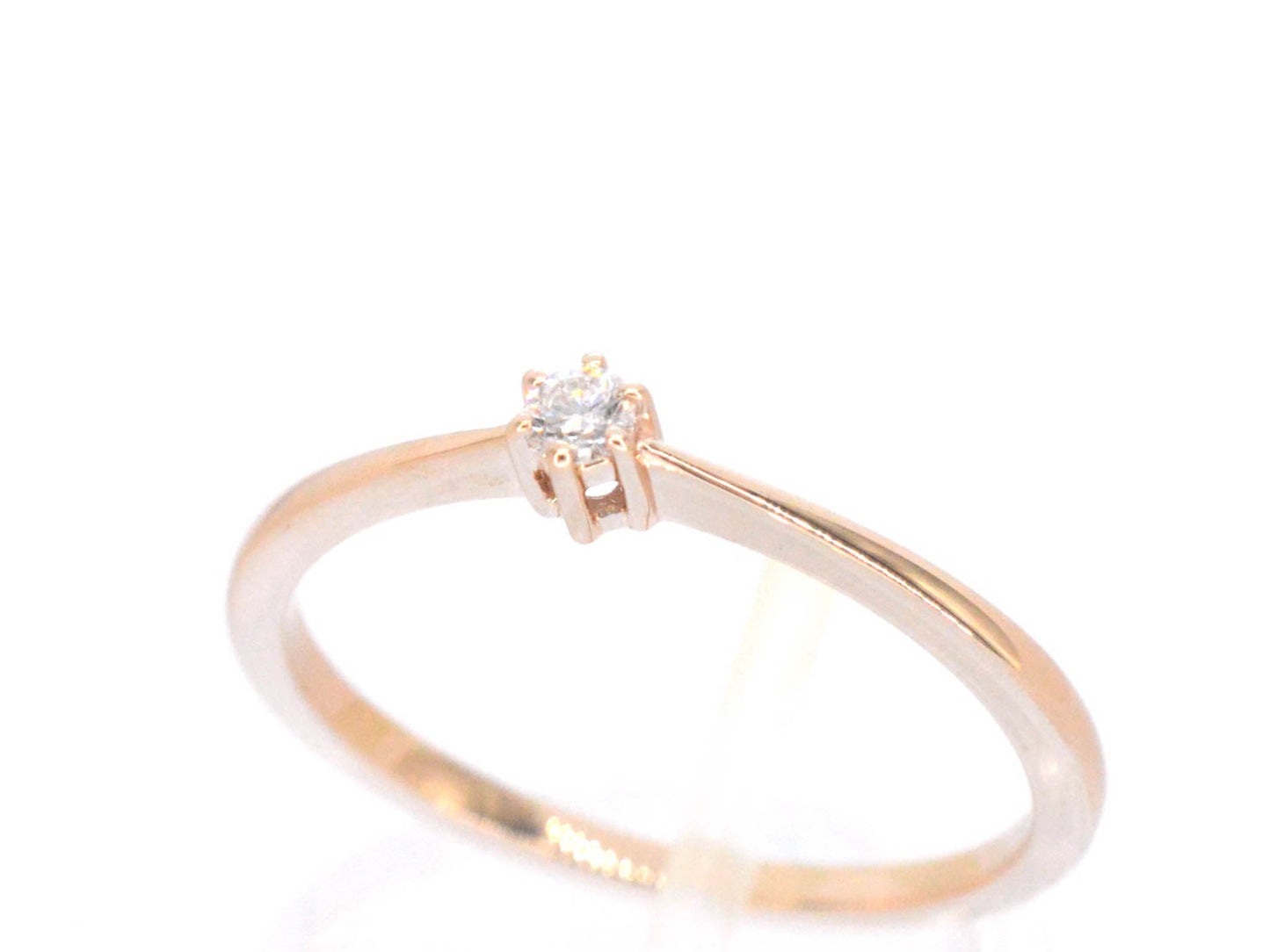 Rosegouden ring solitaire met een briljant geslepen diamant