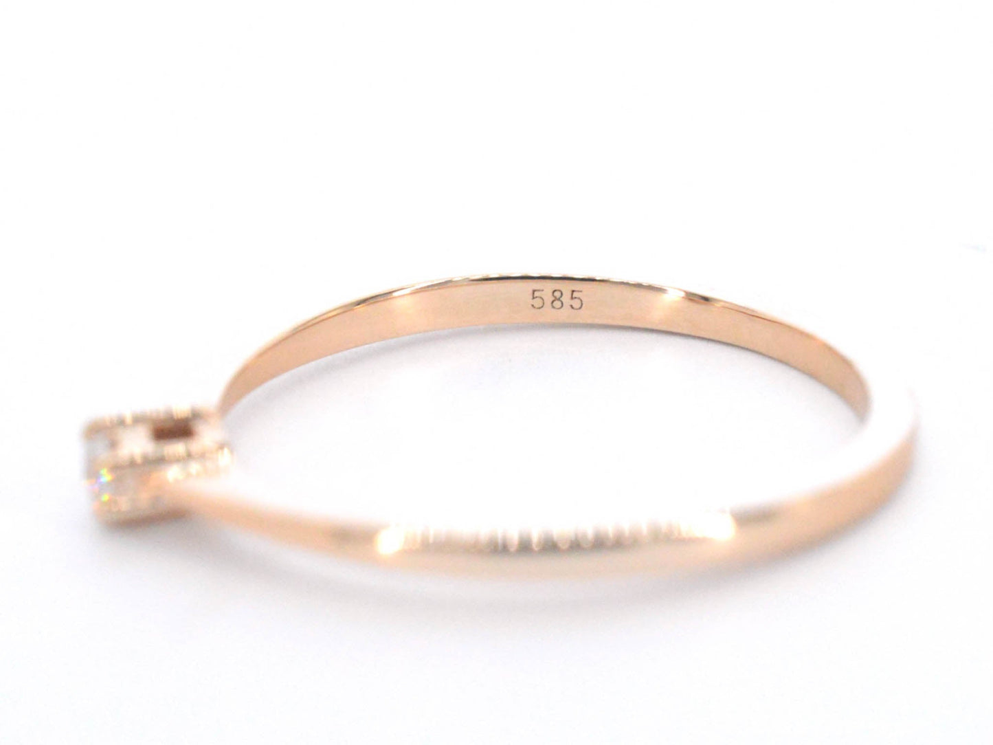 Rosegouden ring solitaire met een briljant geslepen diamant