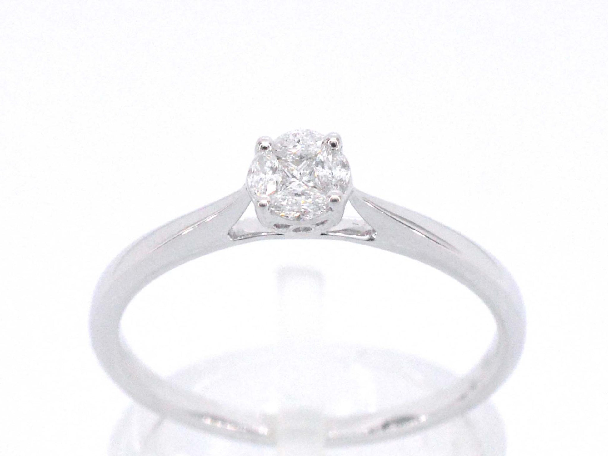 Witgouden ring met diamant