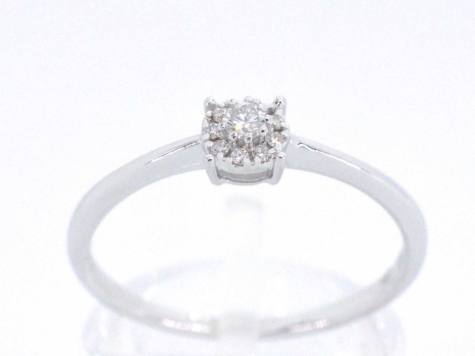 Witgouden ring met briljant geslepen diamant