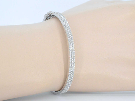 Witgouden vaste armband met briljant geslepen diamant