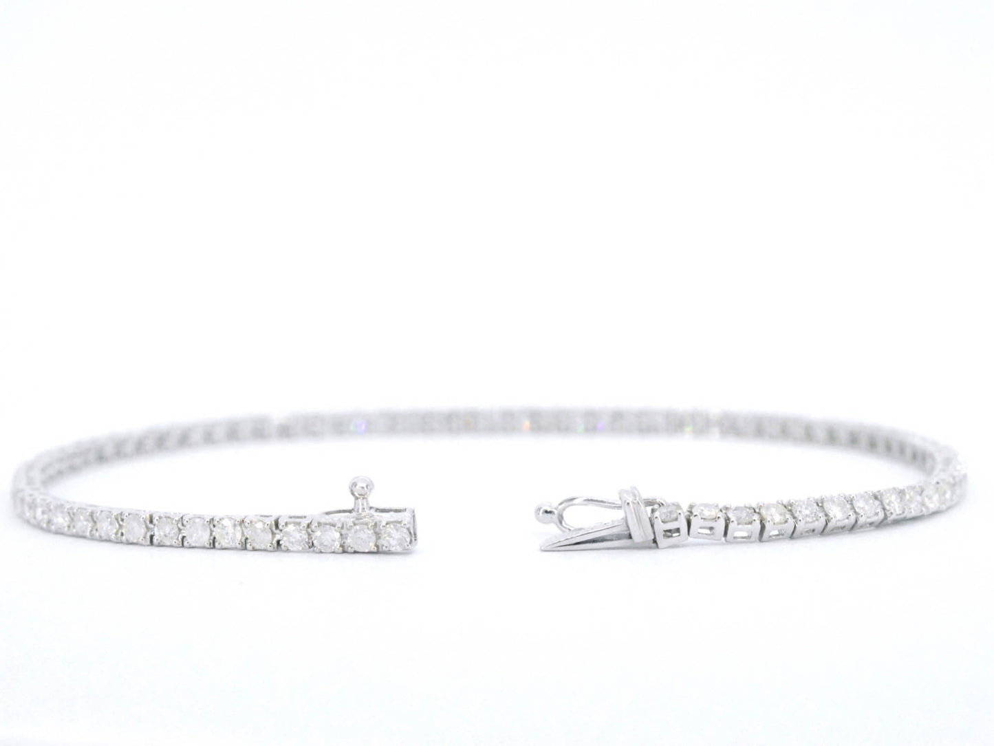 Witgouden armband met diamanten 2.30 carat