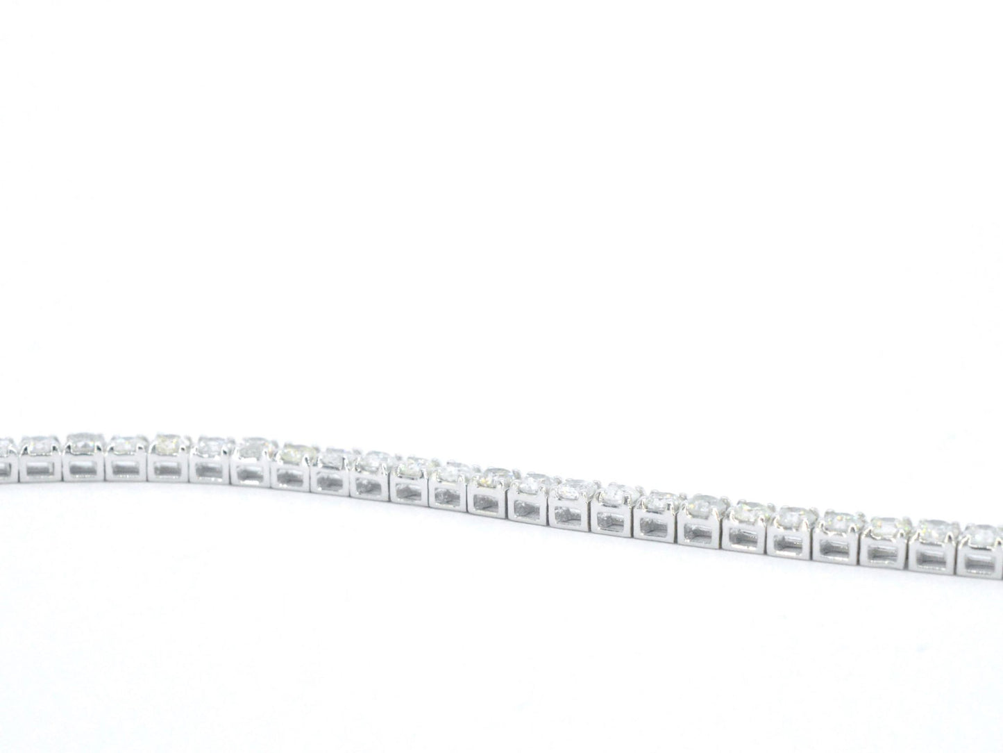 Witgouden armband met diamanten 5.40 carat