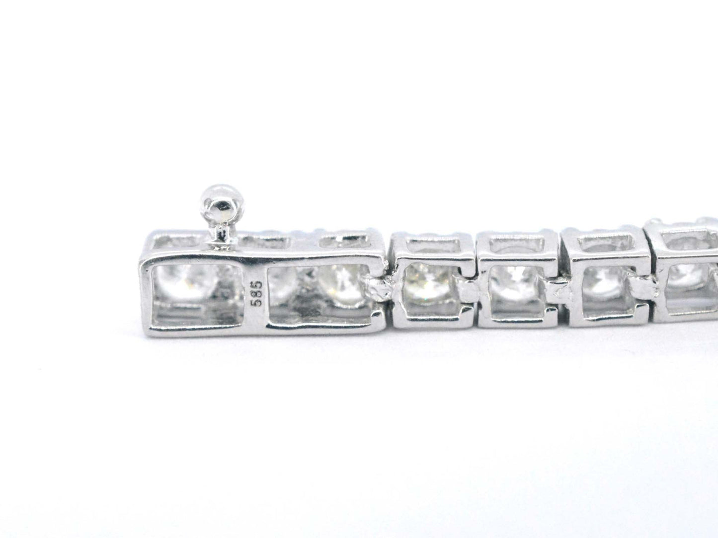 Witgouden armband met diamanten 5.40 carat