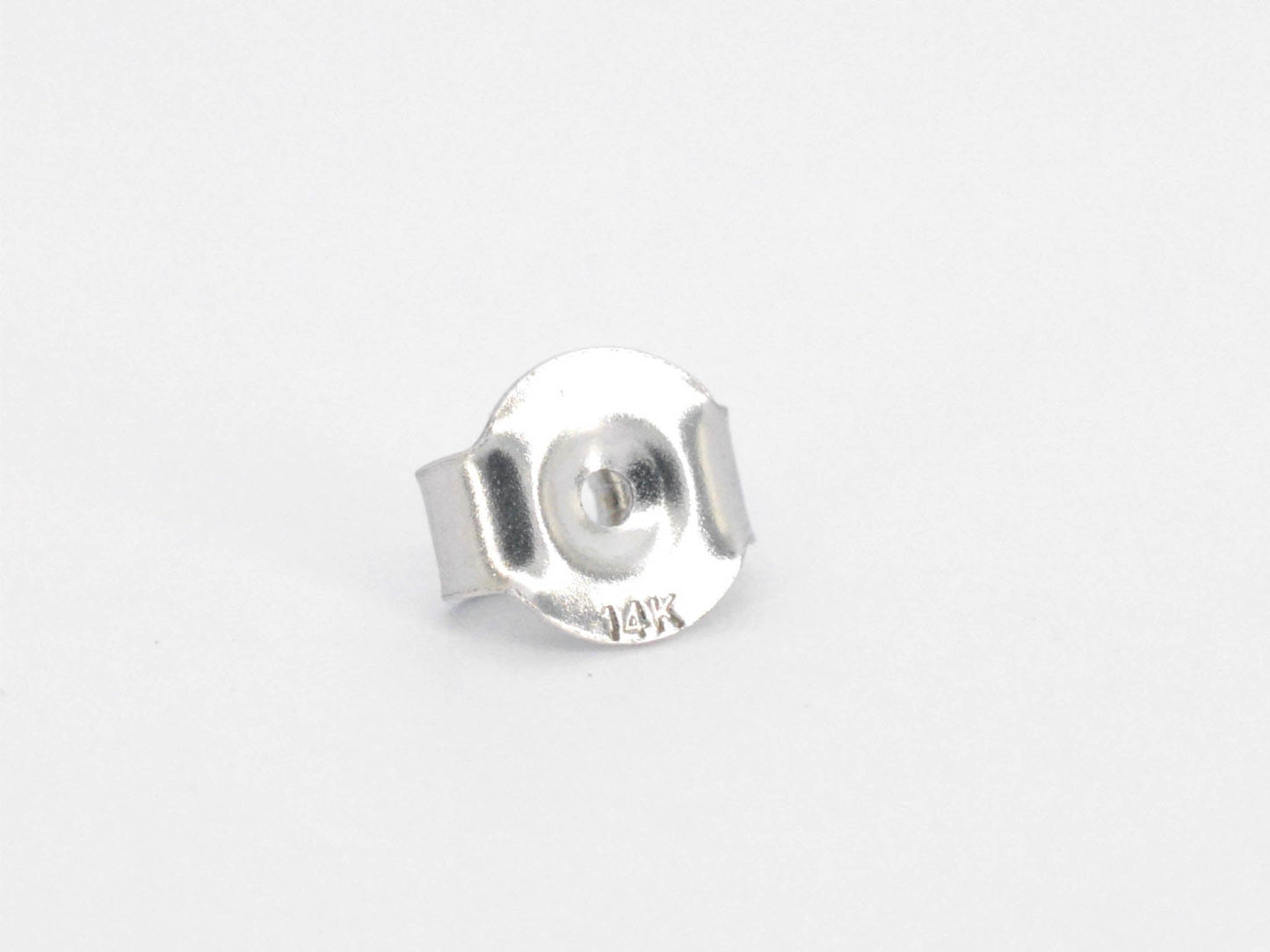 Witgouden oorbellen met diamant
